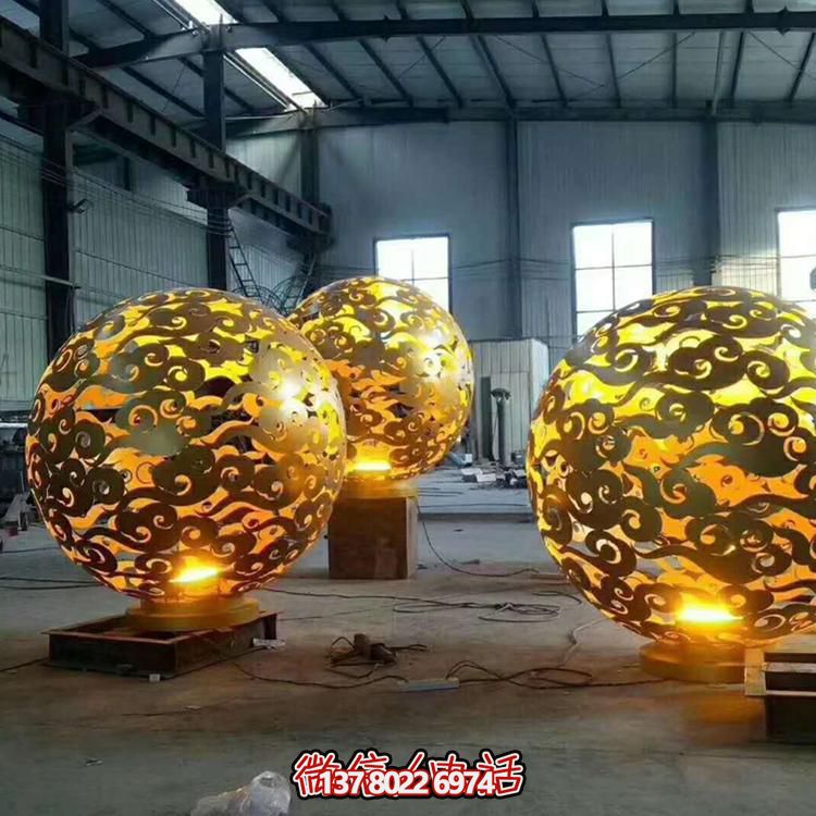 創意不銹鋼鏤空景觀擺件，為廣場帶來濃濃的藝術氣息