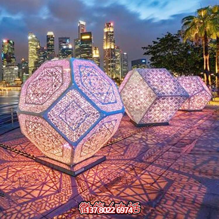 創(chuàng)意不銹鋼鏤空景觀雕塑，添彩美化戶(hù)外廣場(chǎng)