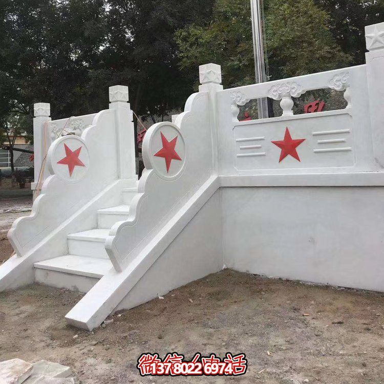 石欄桿護欄系統，為大理學校、政府及單位提供安全升旗臺