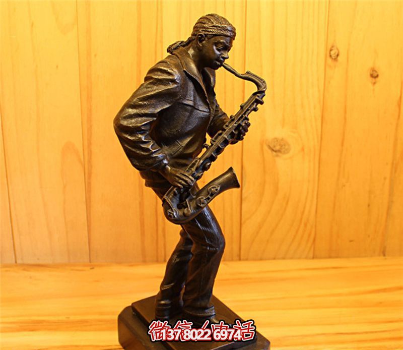 薩克斯銅雕·吹奏娛樂場(chǎng)