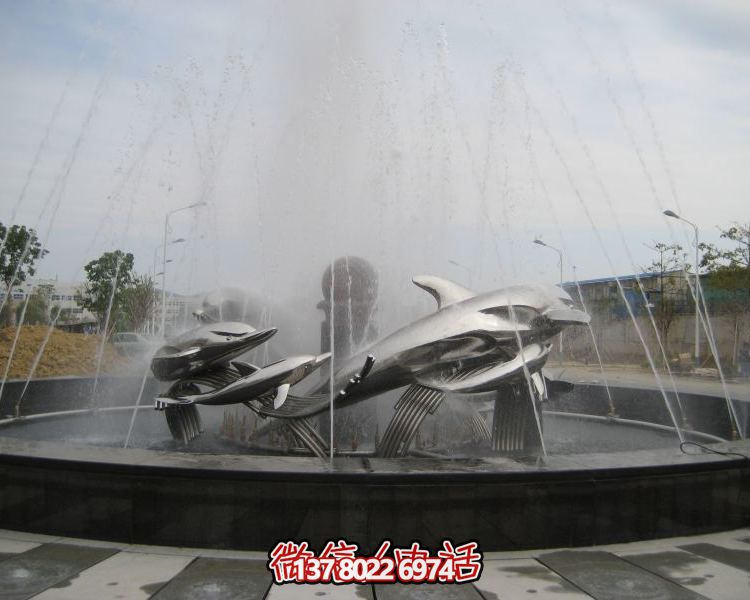 不銹鋼海豚雕塑，裝飾現(xiàn)代廣場(chǎng)的水景