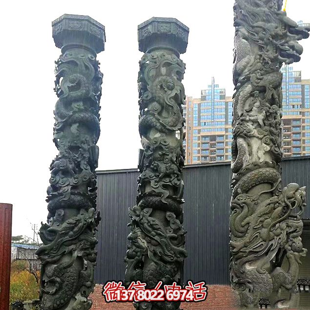 仿青石中國(guó)龍柱，為酒店門前增添靈動(dòng)氣息