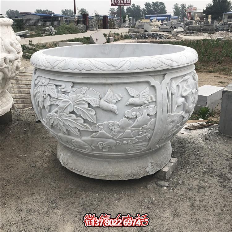 精美大型浮雕蓮花養(yǎng)魚石缸，讓你的庭院更加美麗