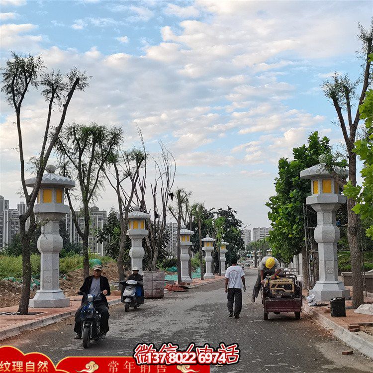 精美絕倫的大型石雕燈籠，專為園林路燈定制