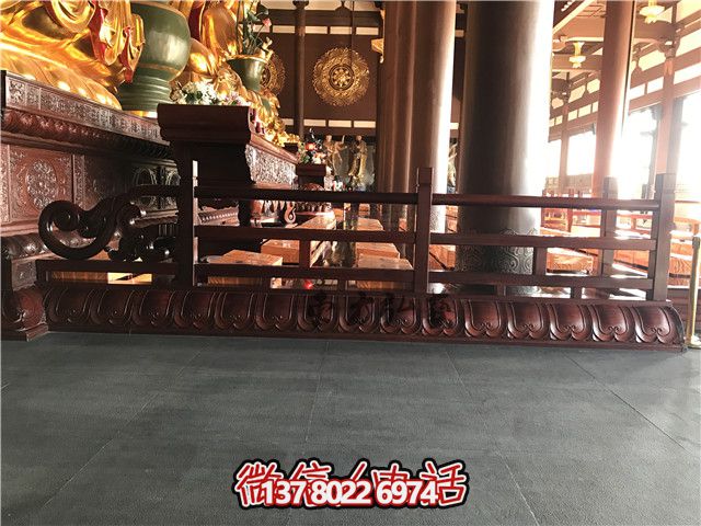 鑄銅欄桿——現(xiàn)代簡約風格，兼具實用性和藝術美感