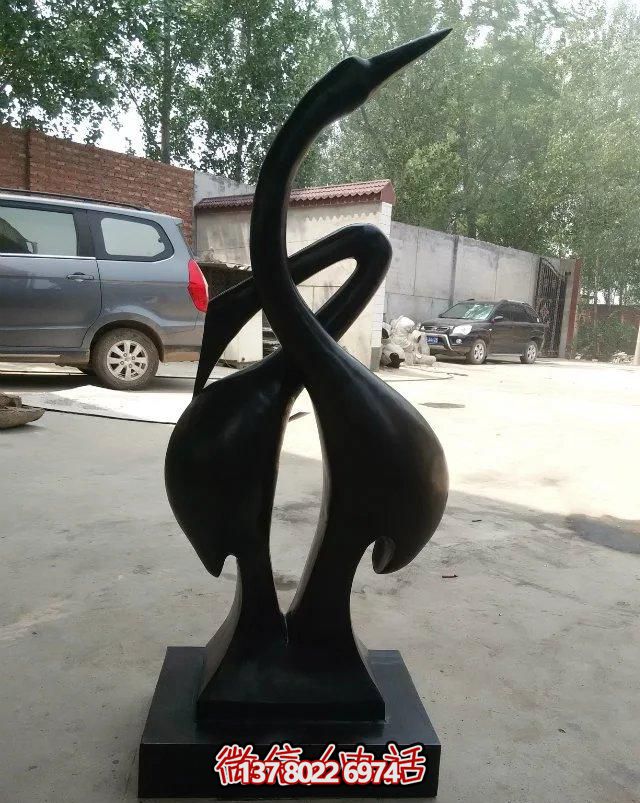 工園庭院酒店創(chuàng)意抽象不銹鋼天鵝雕塑 工園庭院酒店創(chuàng)意抽象不銹鋼天鵝雕塑